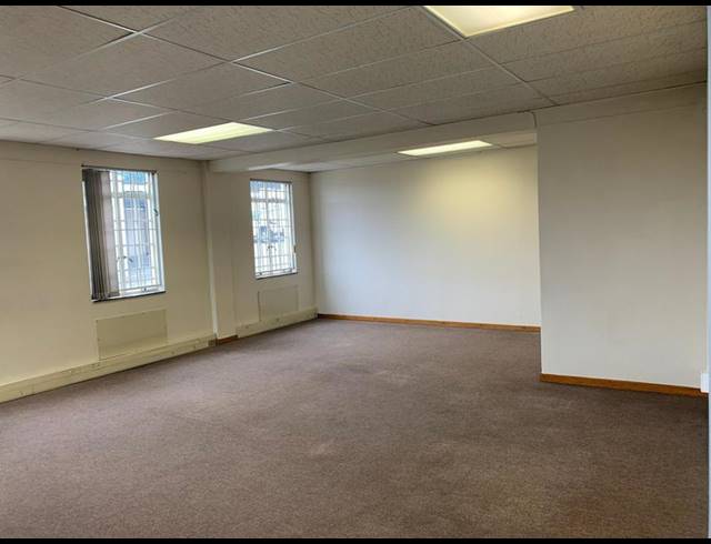 INDUSTRIAL PROPERTY TO RENT IN HALFWAY HOUSE